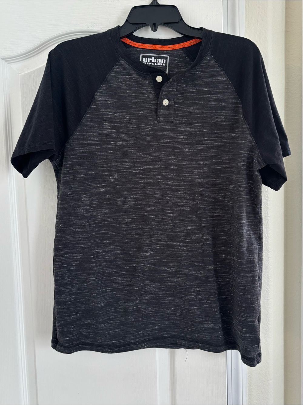 urban pipeline Black Heathered Short-Sleeve Henley Tee